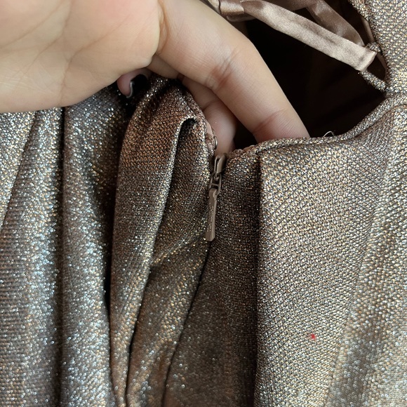 Nude colored dress - Picture 3 of 10